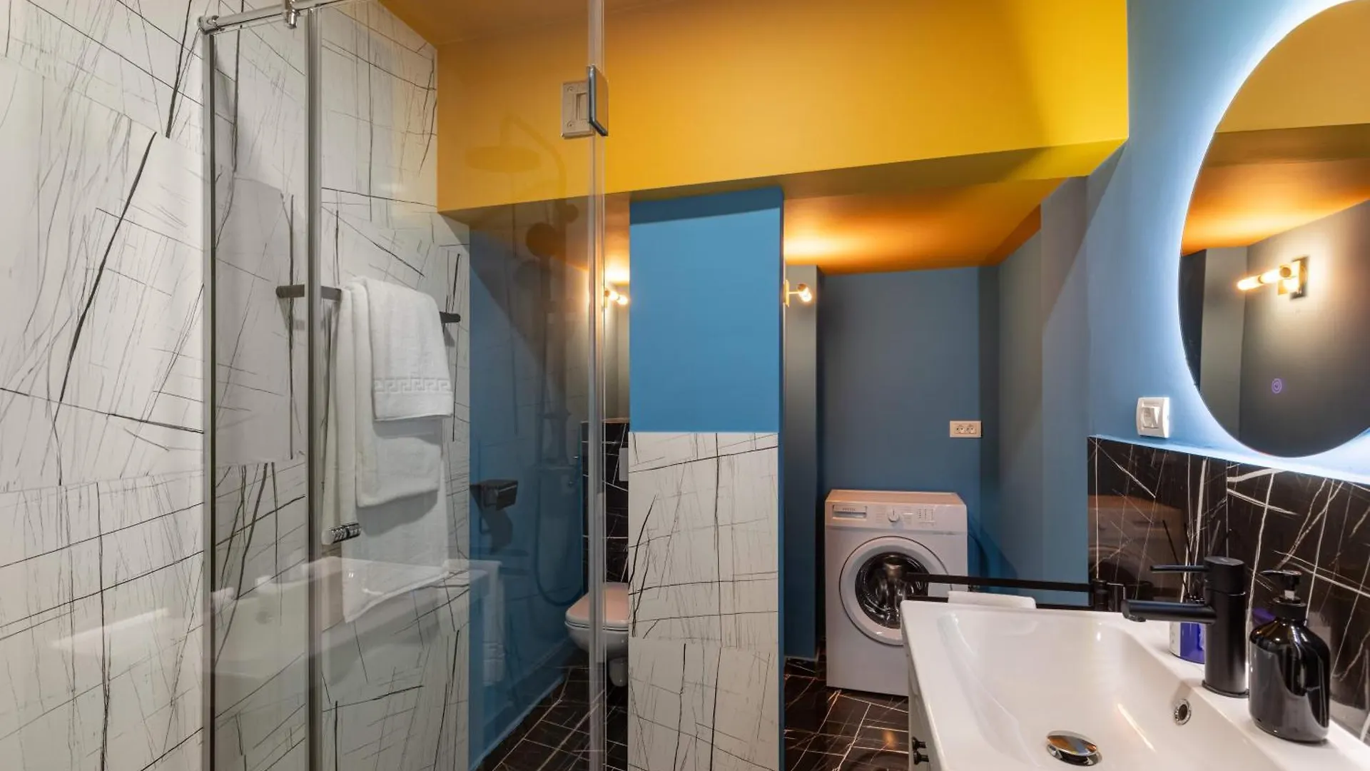 Holt - Wes Anderson In Bucharest Apartment Romania